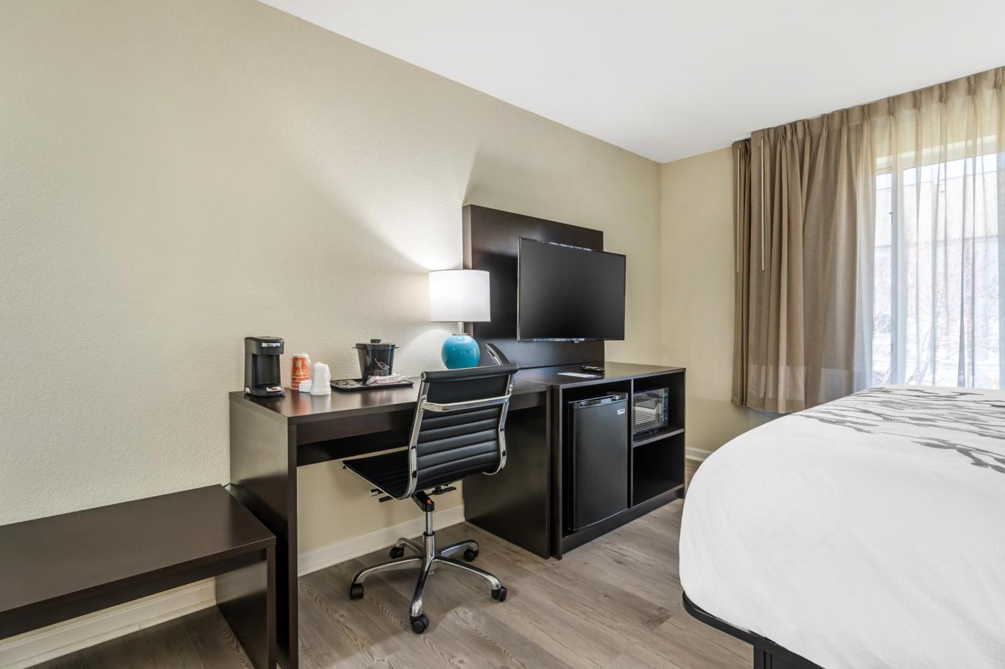 Sleep Inn & Suites Newport News Esterno foto