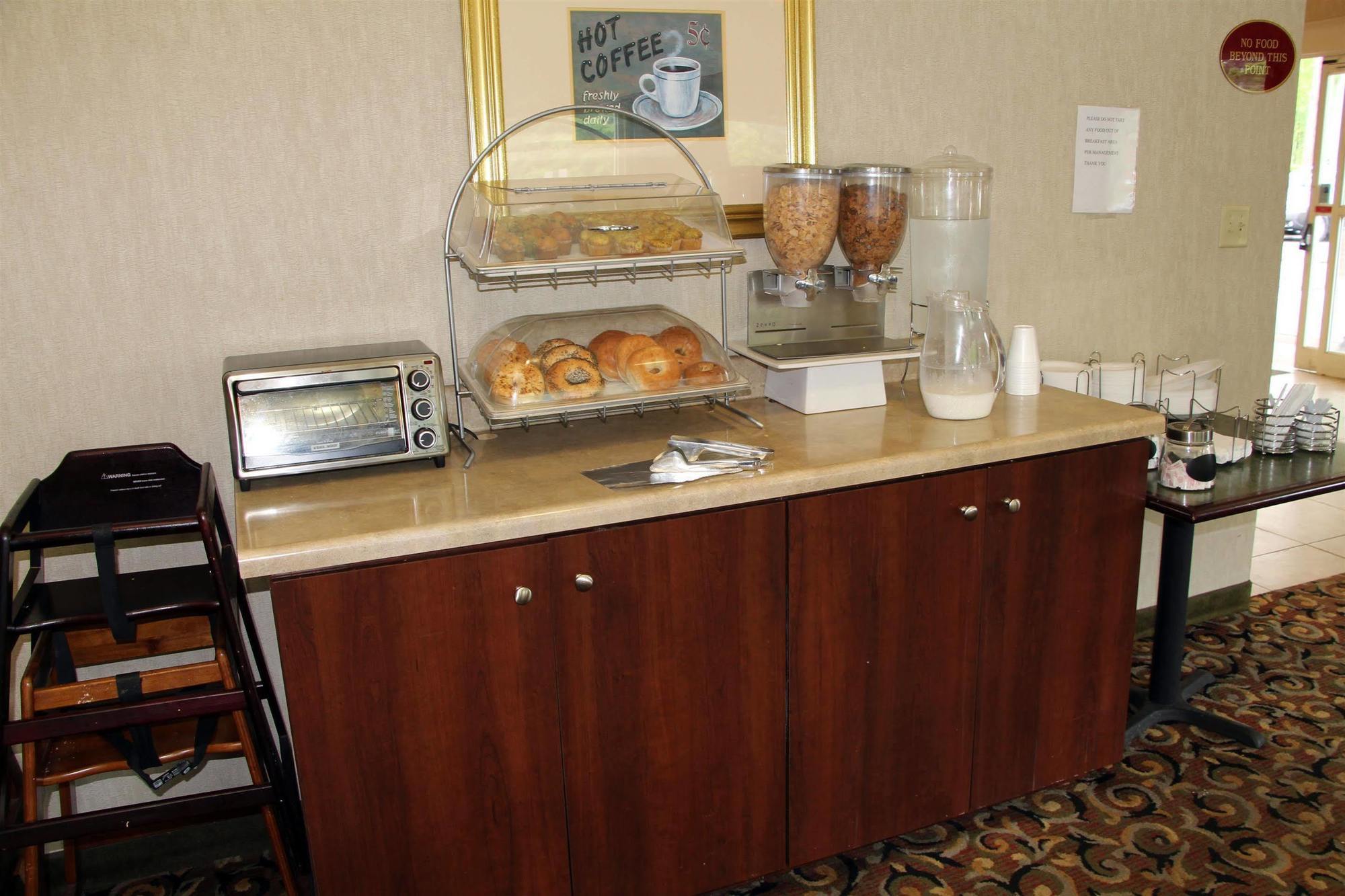 Sleep Inn & Suites Newport News Esterno foto